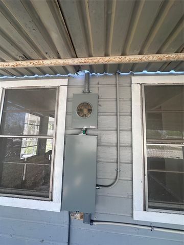 302 W Ripley Street, Coleman, TX 76834