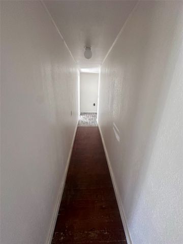 302 W Ripley Street, Coleman, TX 76834