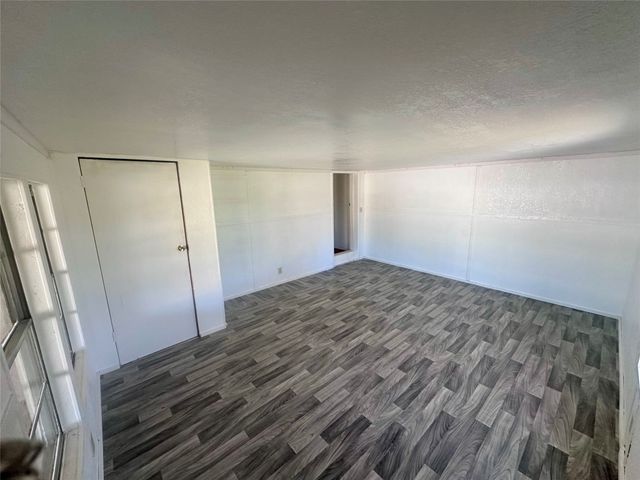 302 W Ripley Street, Coleman, TX 76834