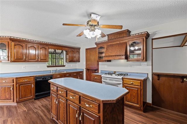 7721 Salem Road, Semmes, AL 36575