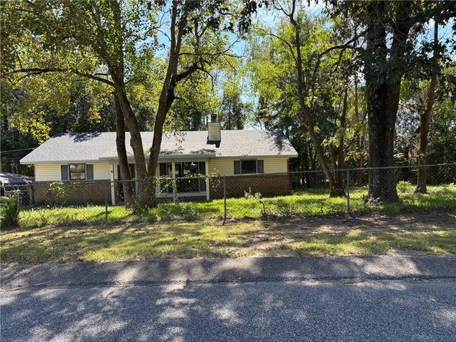 7721 Salem Road, Semmes, AL 36575