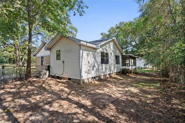7721 Salem Road, Semmes, AL 36575