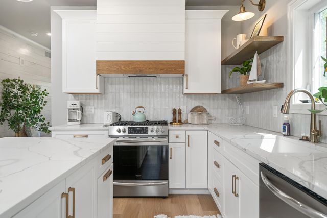 118 Elkenburg Street 20, South Haven, MI 49090