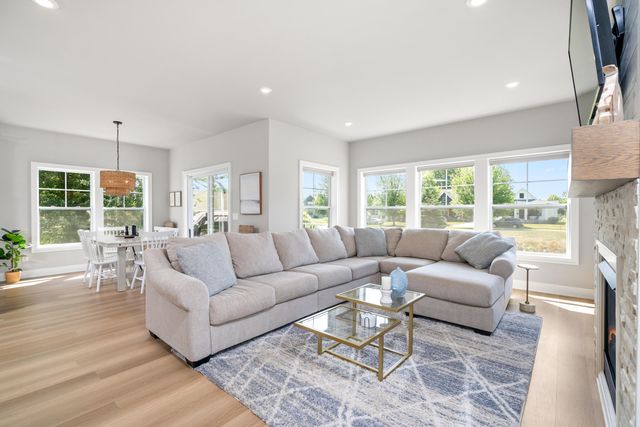 118 Elkenburg Street 20, South Haven, MI 49090