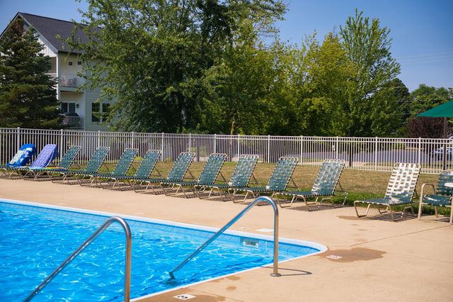 118 Elkenburg Street 20, South Haven, MI 49090