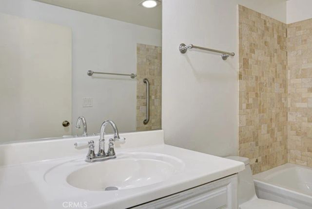 3111 Via Serena South P, Laguna Woods, CA 92637