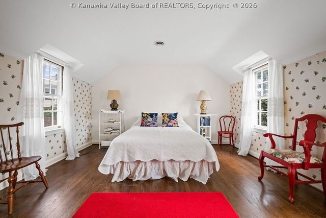 606 Briarwood Road, Charleston, WV 25314