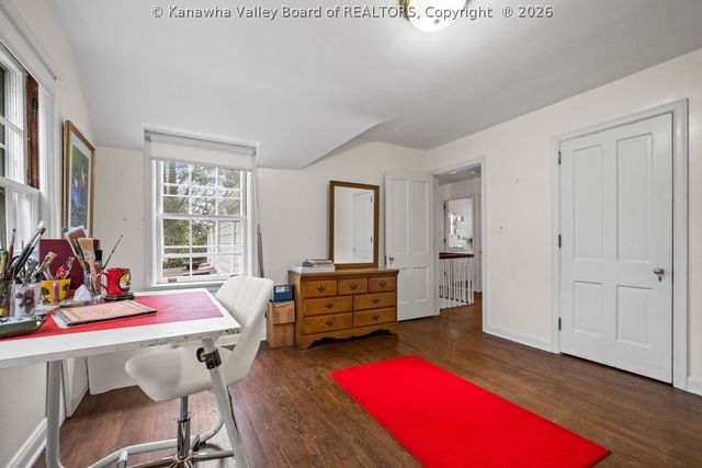 606 Briarwood Road, Charleston, WV 25314