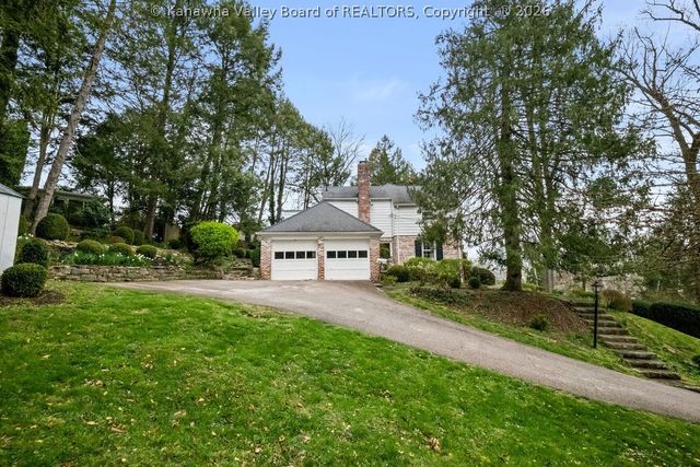 606 Briarwood Road, Charleston, WV 25314