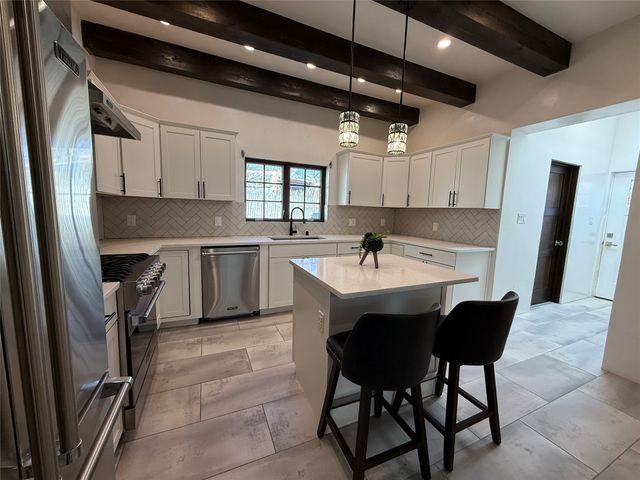 535 Hillside Avenue, Santa Fe, NM 87501