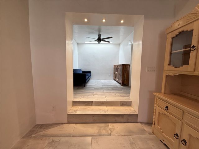 535 Hillside Avenue, Santa Fe, NM 87501