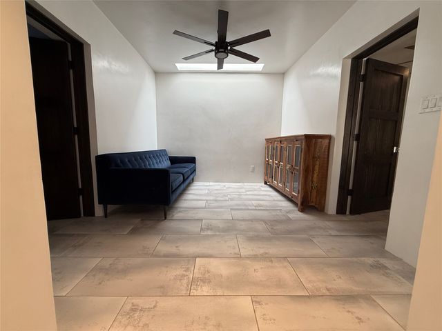 535 Hillside Avenue, Santa Fe, NM 87501