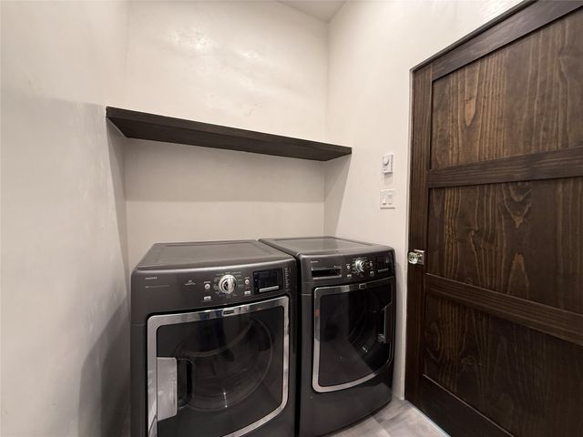 535 Hillside Avenue, Santa Fe, NM 87501