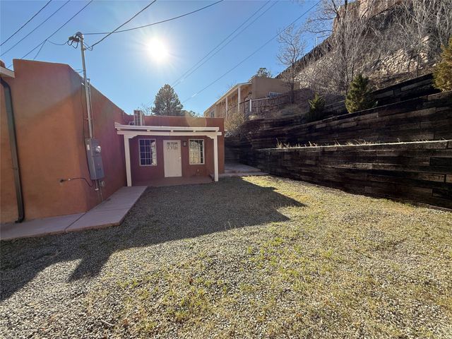 535 Hillside Avenue, Santa Fe, NM 87501
