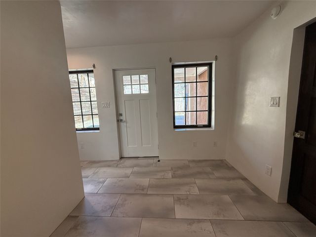 535 Hillside Avenue, Santa Fe, NM 87501