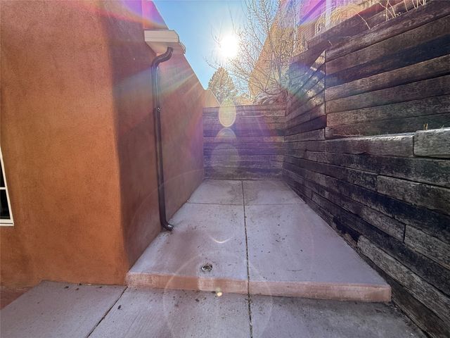 535 Hillside Avenue, Santa Fe, NM 87501