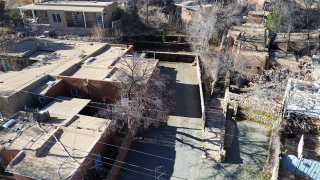 535 Hillside Avenue, Santa Fe, NM 87501