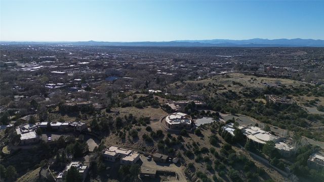 535 Hillside Avenue, Santa Fe, NM 87501