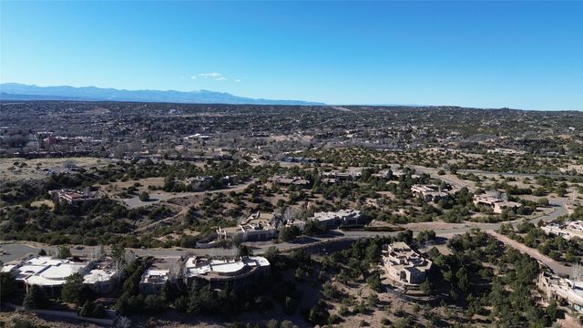 535 Hillside Avenue, Santa Fe, NM 87501