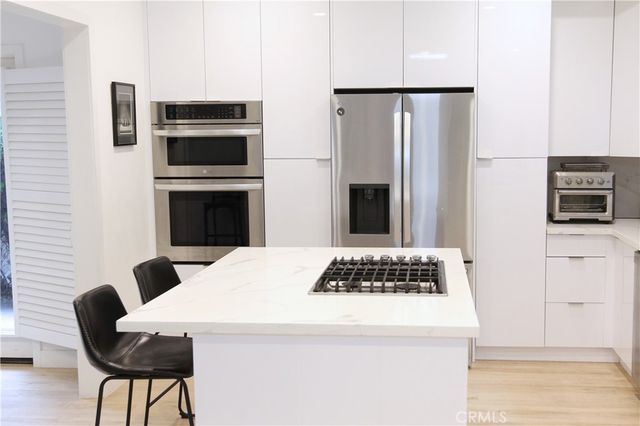 2406 Huntington Lane B, Redondo Beach, CA 90278