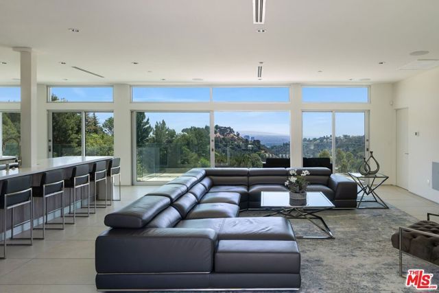 2189 Summitridge Drive, Los Angeles, CA 90077