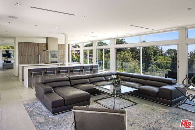 2189 Summitridge Drive, Los Angeles, CA 90077