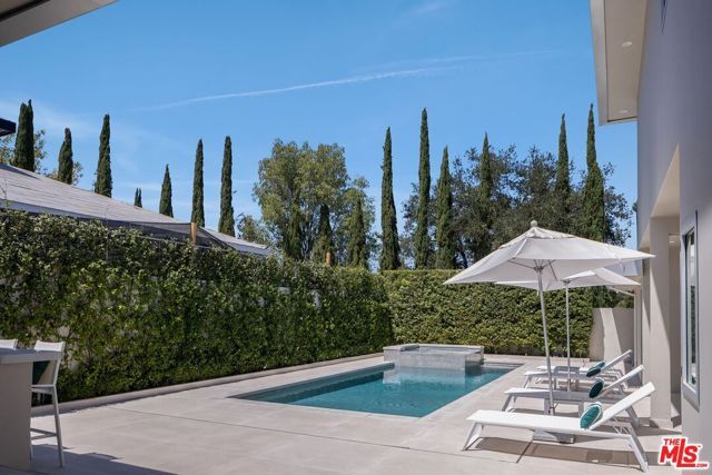 2189 Summitridge Drive, Los Angeles, CA 90077