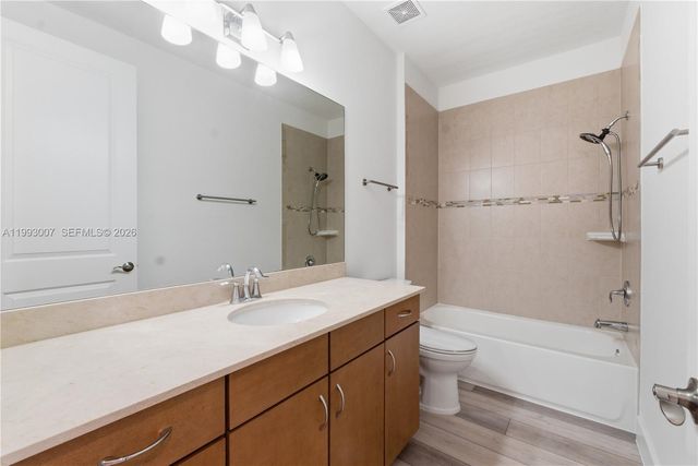 13012 N Riverwalk Cir N, Plantation, FL 33325