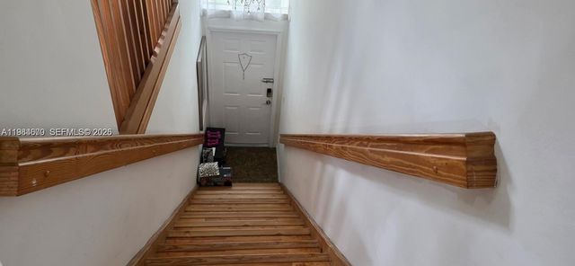 21255 NE 8th Pl 8, Miami, FL 33179