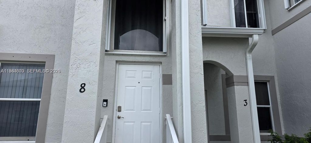 21255 NE 8th Pl 8, Miami, FL 33179