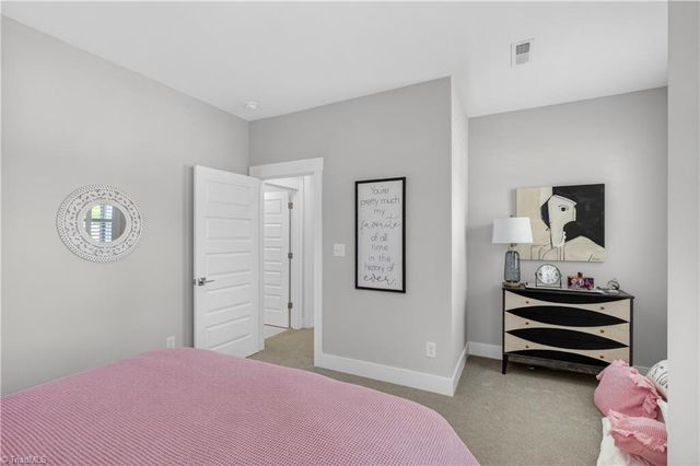 5106 Whaitley Lane, Greensboro, NC 27407
