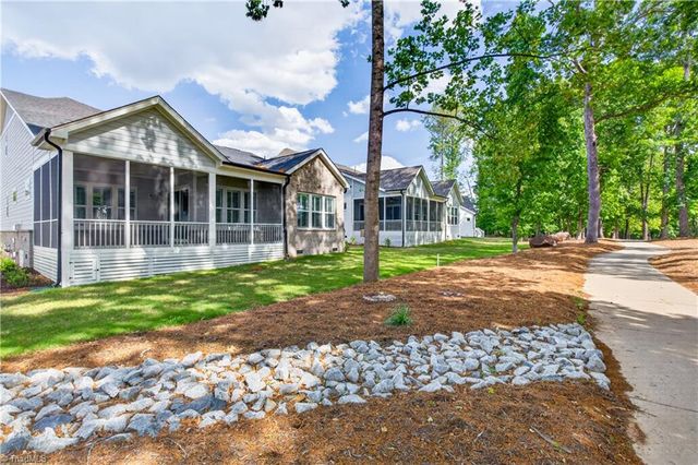 5106 Whaitley Lane, Greensboro, NC 27407