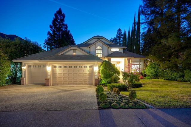 329 Canyon Falls Dr, Folsom, CA 95630