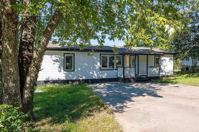 1124 Apple St, Lewisburg, TN 37091