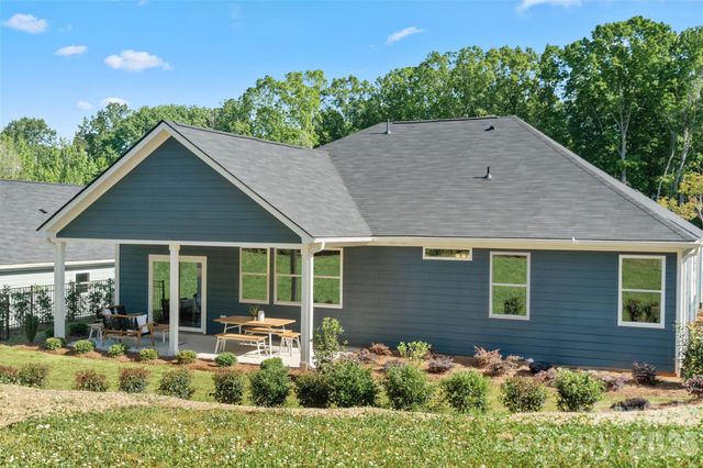 6042 Bella Vista Drive, Denver, NC 28037