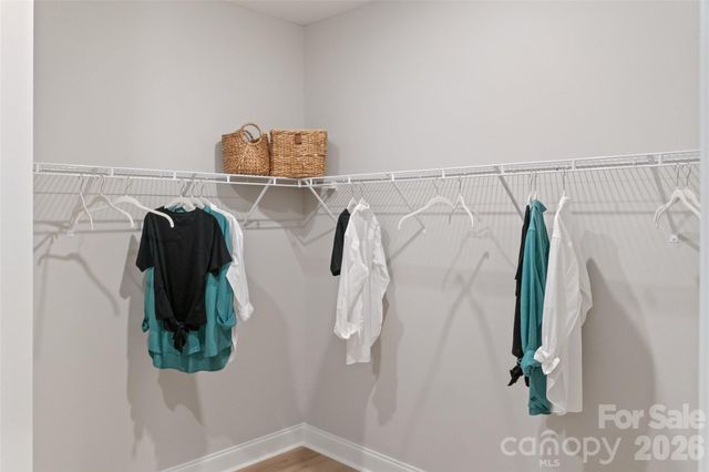 6042 Bella Vista Drive, Denver, NC 28037