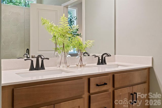 6042 Bella Vista Drive, Denver, NC 28037