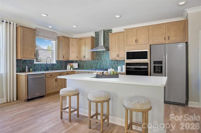 6042 Bella Vista Drive, Denver, NC 28037