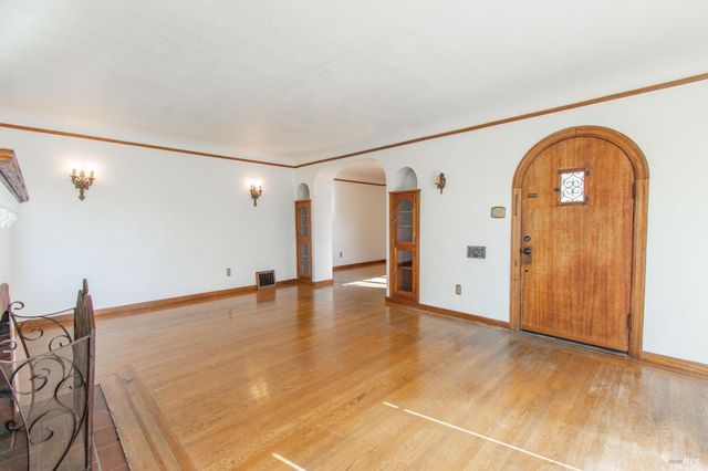 1124 Tuolumne St, Vallejo, CA 94590