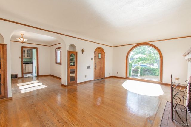 1124 Tuolumne St, Vallejo, CA 94590