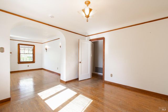 1124 Tuolumne St, Vallejo, CA 94590