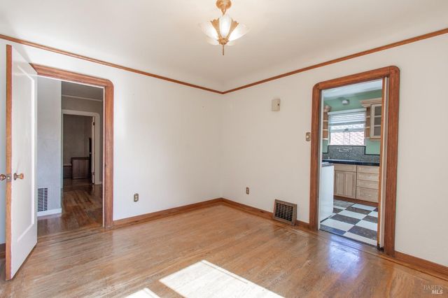 1124 Tuolumne St, Vallejo, CA 94590
