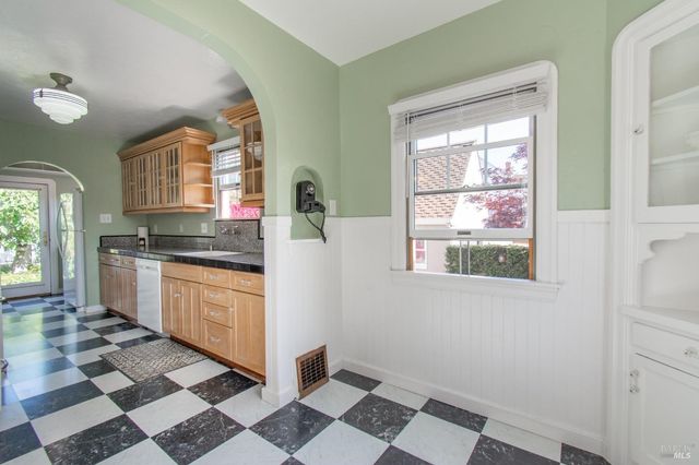 1124 Tuolumne St, Vallejo, CA 94590