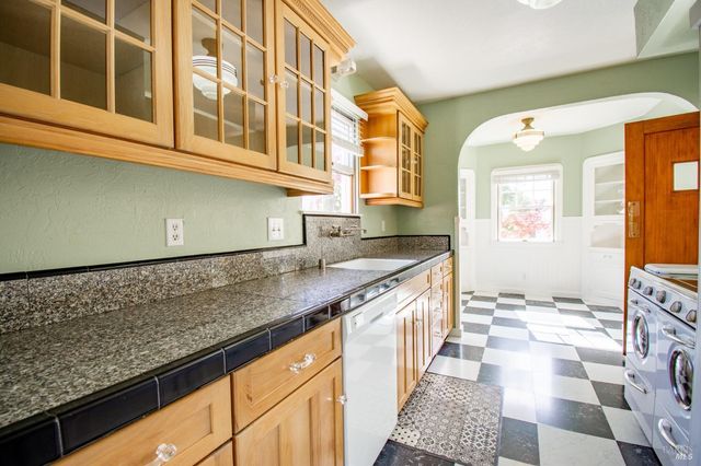 1124 Tuolumne St, Vallejo, CA 94590