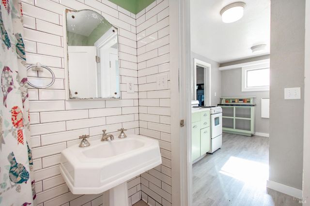 1124 Tuolumne St, Vallejo, CA 94590