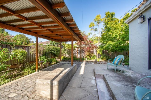 1124 Tuolumne St, Vallejo, CA 94590