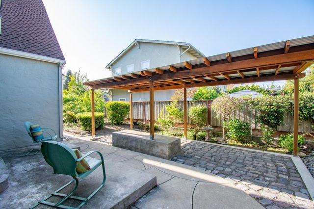 1124 Tuolumne St, Vallejo, CA 94590