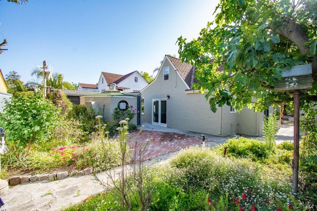 1124 Tuolumne St, Vallejo, CA 94590