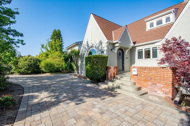 1124 Tuolumne St, Vallejo, CA 94590