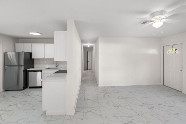 621 N 71st Avenue, Hollywood, FL 33024